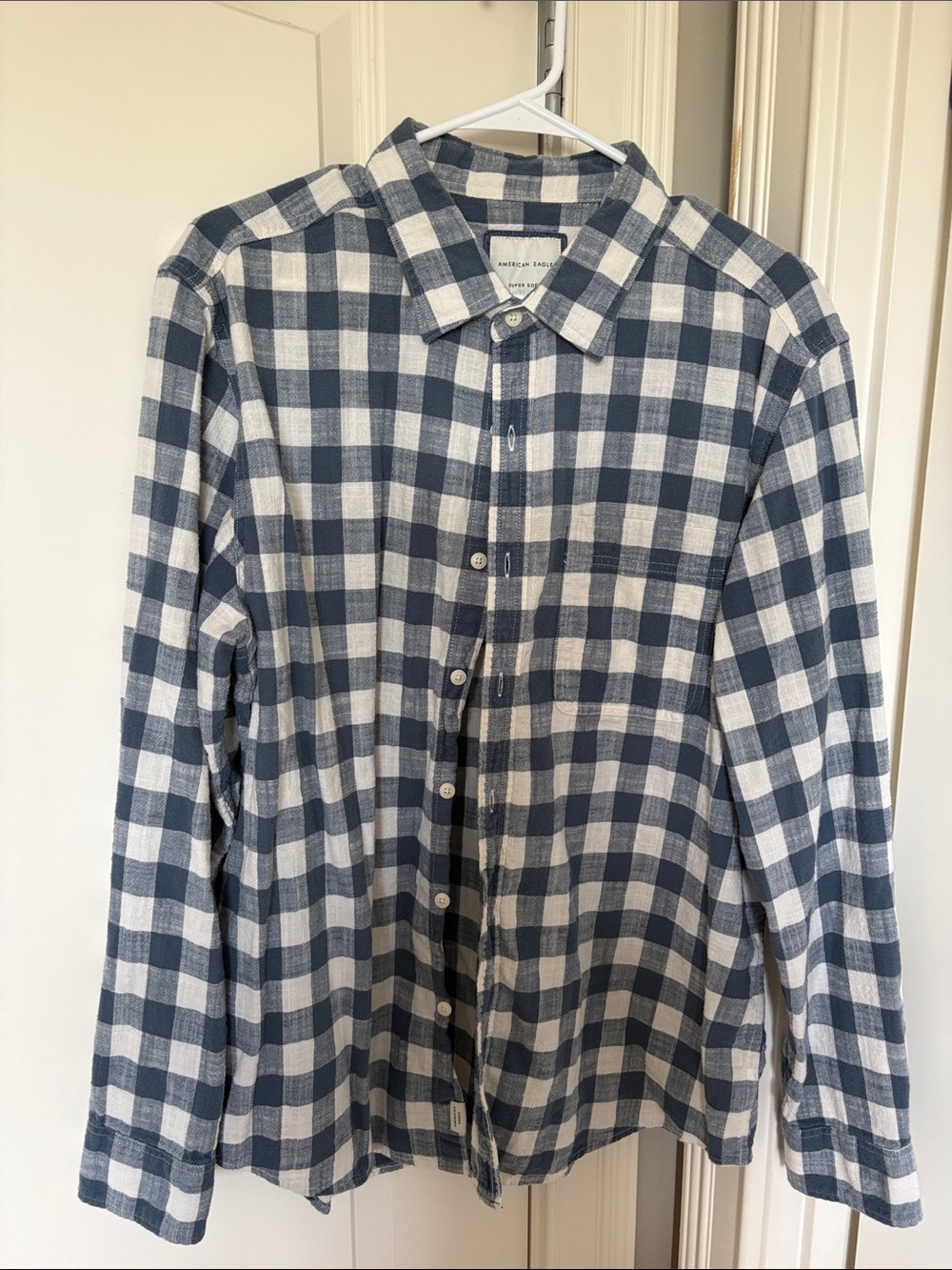 American Eagle Outfitters Blue & White Check Button-Down Shirt